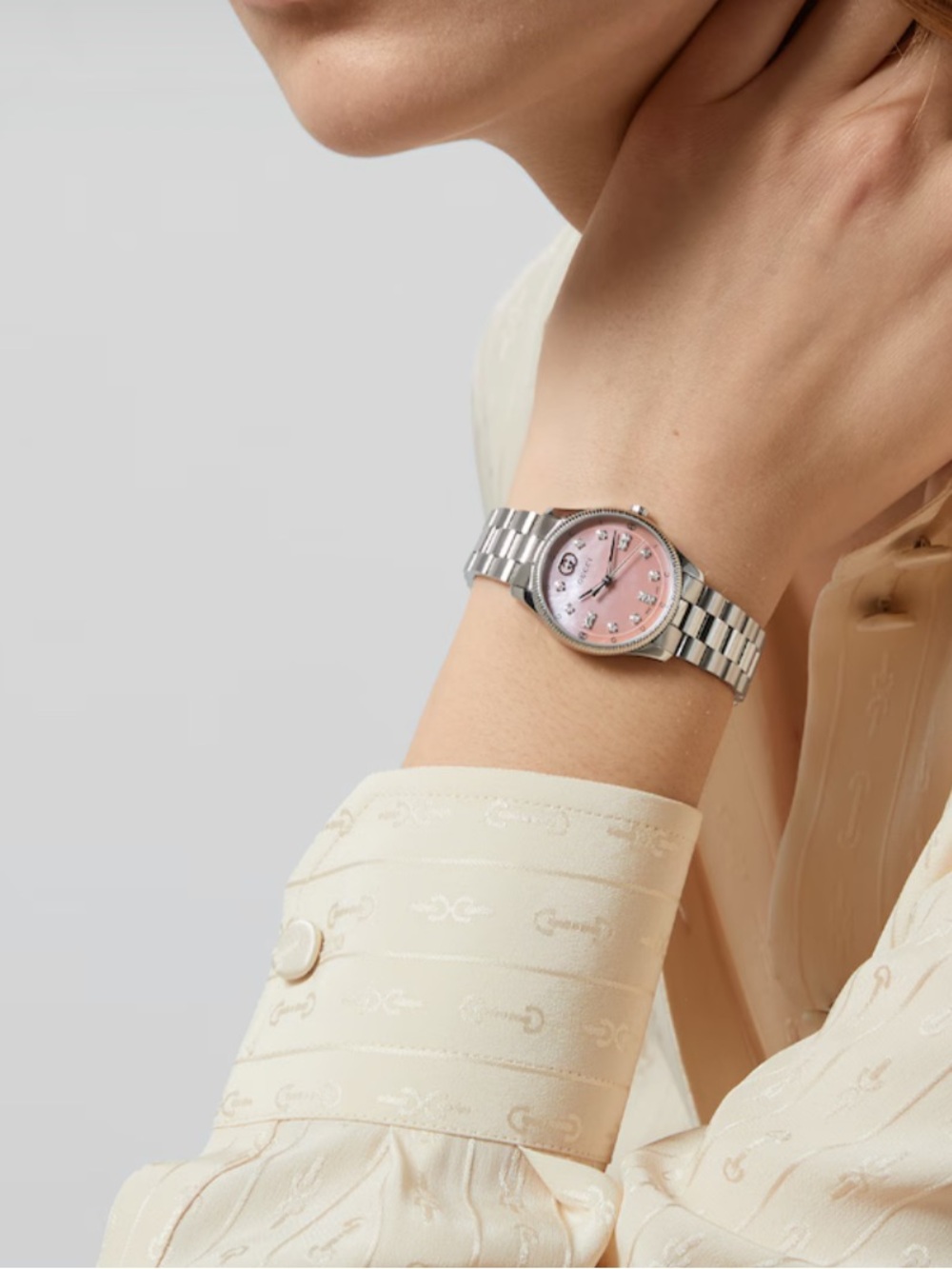 Gucci Women's timeless 29mm Stainless Steel Watch with Pink Dial
